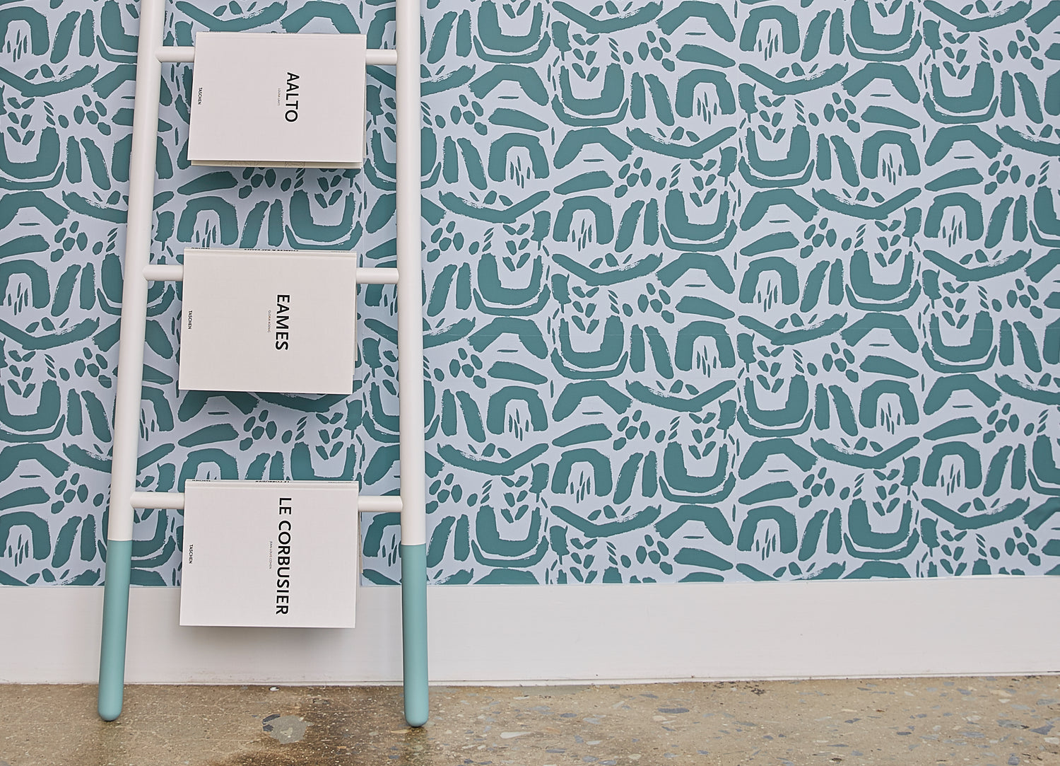 Kelly Ventura x Chasing Paper